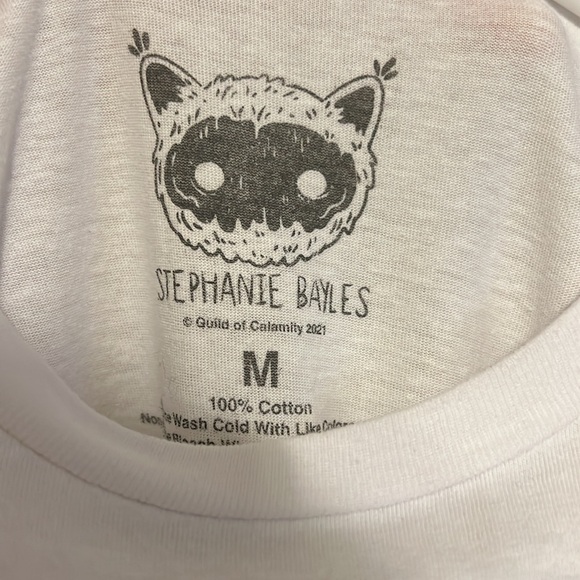 Woman’s Graphic T-Shirt - Picture 2 of 2